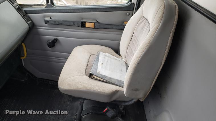 image for item DD4103 2001 Freightliner FL80 dump truck