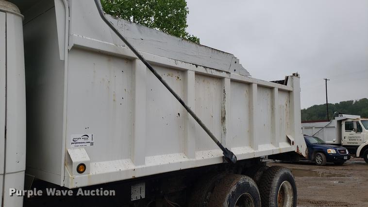 image for item DD4103 2001 Freightliner FL80 dump truck