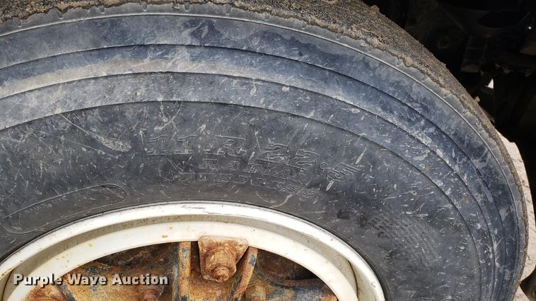 image for item DD4103 2001 Freightliner FL80 dump truck