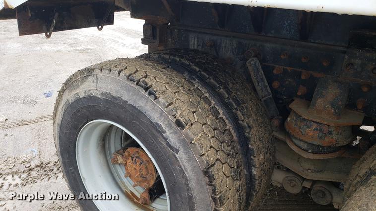 image for item DD4103 2001 Freightliner FL80 dump truck