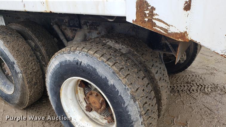 image for item DD4103 2001 Freightliner FL80 dump truck