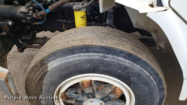 image for item DD4103 2001 Freightliner FL80 dump truck