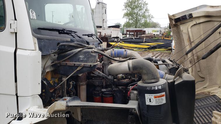 image for item DD4103 2001 Freightliner FL80 dump truck