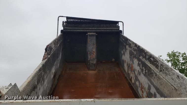 image for item DD4103 2001 Freightliner FL80 dump truck