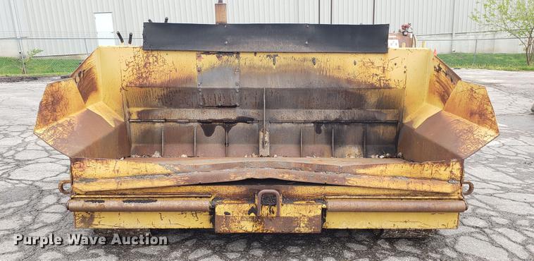 image for item DD4106 1987 Caterpillar AP200 paver