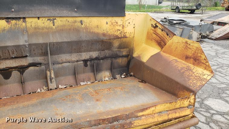 image for item DD4106 1987 Caterpillar AP200 paver