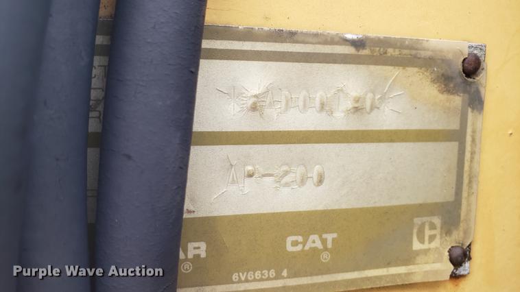 image for item DD4106 1987 Caterpillar AP200 paver