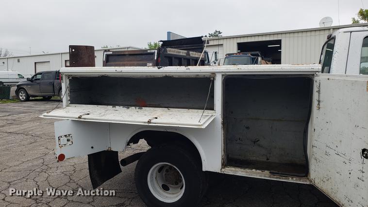 image for item DD4107 1995 Ford F450 Super Duty utility truck