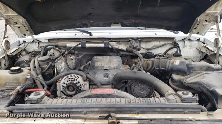 image for item DD4107 1995 Ford F450 Super Duty utility truck