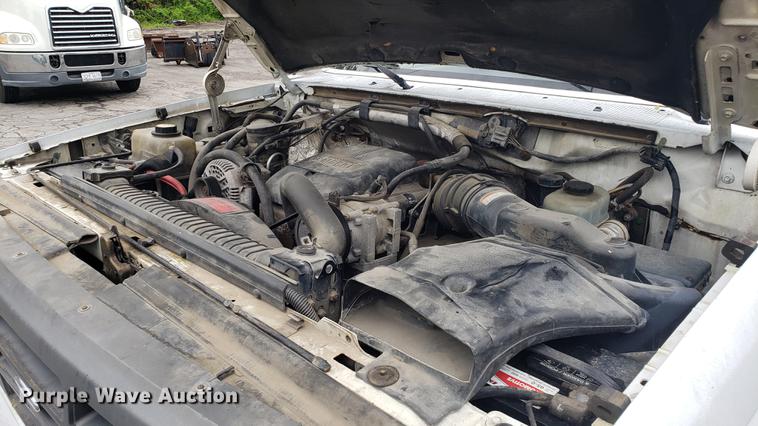 image for item DD4107 1995 Ford F450 Super Duty utility truck
