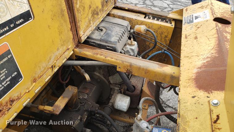 image for item DD4108 Rosco Vibrastat III double drum roller