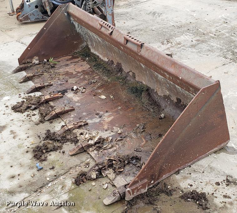 image for item DD4111 88"W skid steer bucket