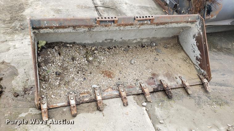 image for item DD4112 80"W skid steer bucket