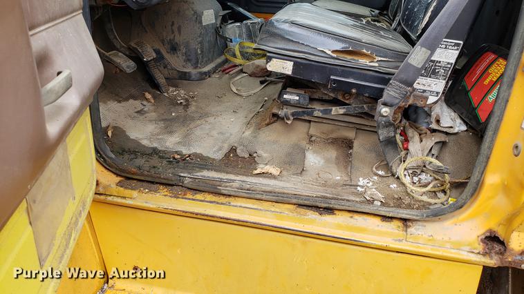 image for item DD4116 1990 Ford F800 dump truck