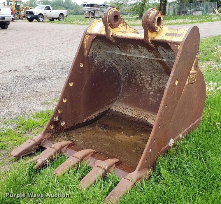 image for item DD4123 Caterpillar 330 excavator bucket