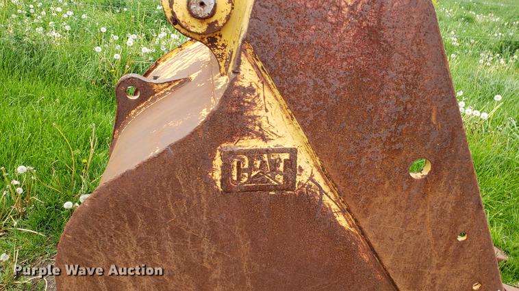 image for item DD4123 Caterpillar 330 excavator bucket