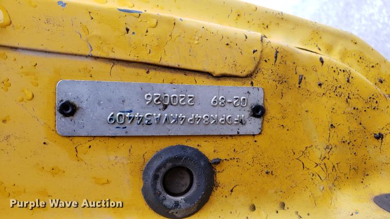 image for item DD4126 1989 Ford F800 dump truck