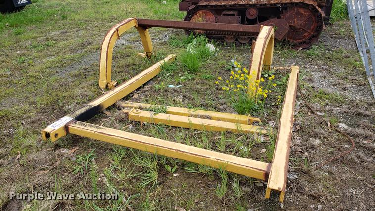 image for item DD4128 Caterpillar D6T sweeps