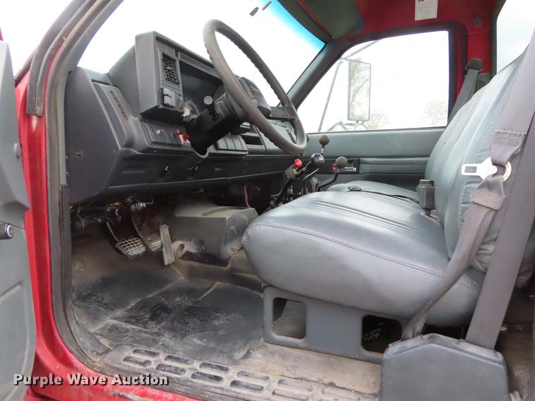 image for item DE3413 1996 GMC TopKick C5500 roll off container truck