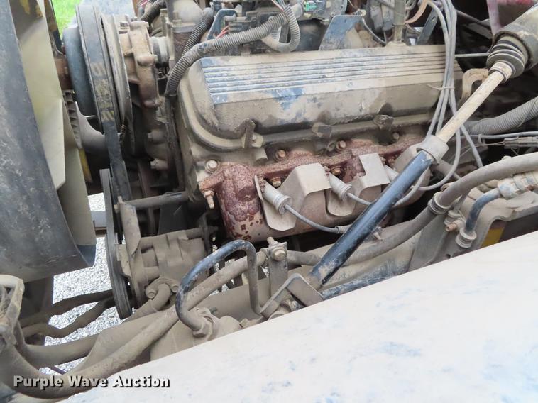 image for item DE3413 1996 GMC TopKick C5500 roll off container truck