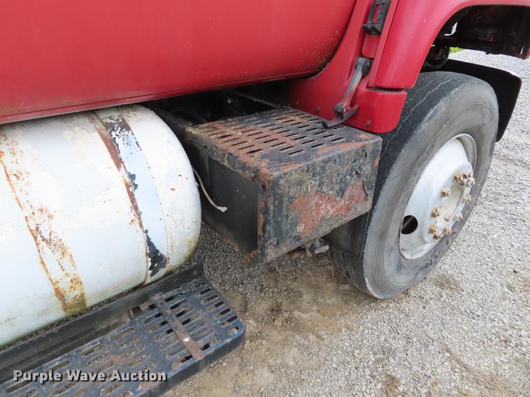 image for item DE3413 1996 GMC TopKick C5500 roll off container truck