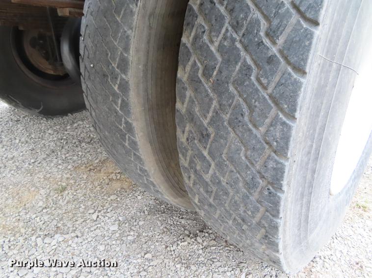 image for item DE3413 1996 GMC TopKick C5500 roll off container truck