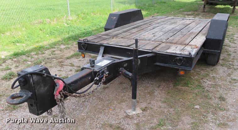 image for item DE3414 1990 Dyna tilt deck equipment trailer
