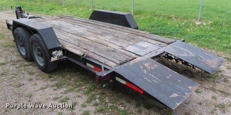 image for item DE3414 1990 Dyna tilt deck equipment trailer