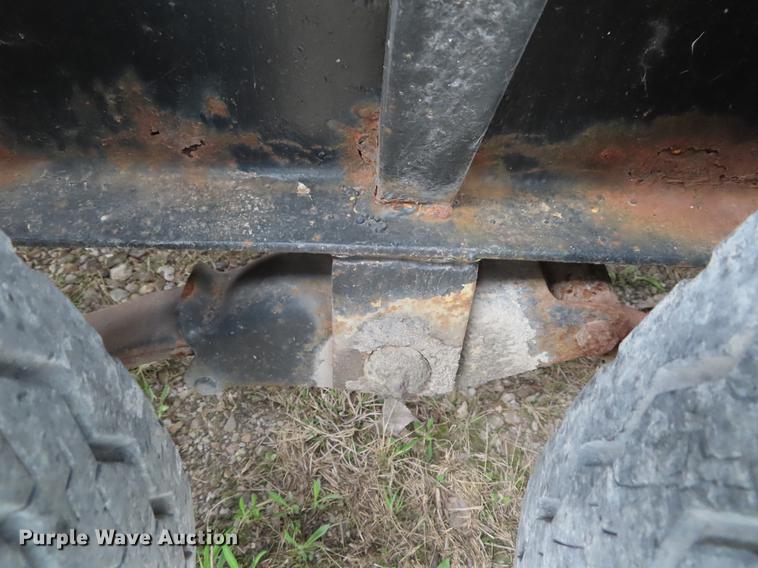 image for item DE3414 1990 Dyna tilt deck equipment trailer