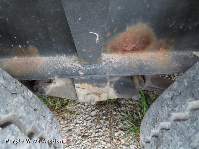 image for item DE3414 1990 Dyna tilt deck equipment trailer