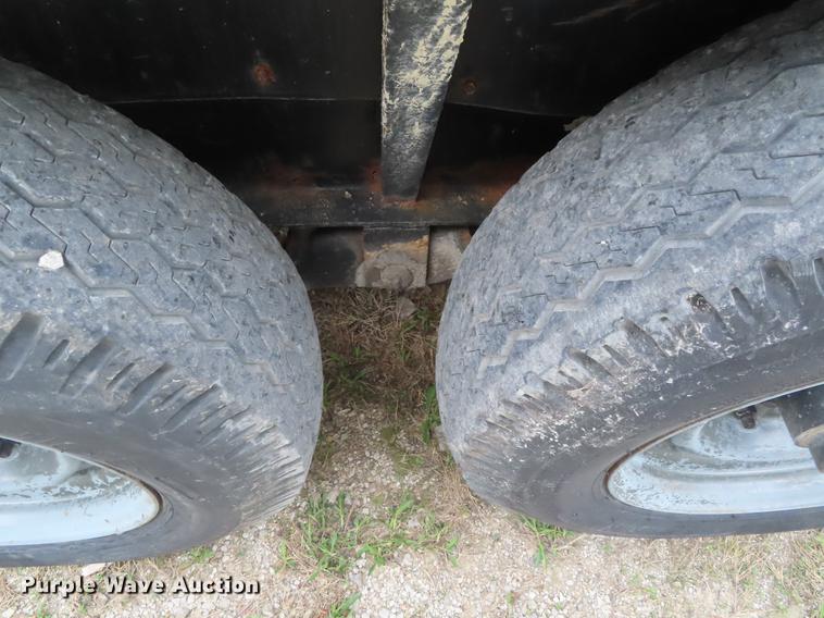 image for item DE3414 1990 Dyna tilt deck equipment trailer