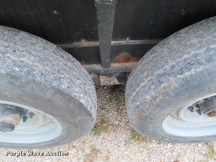 image for item DE3414 1990 Dyna tilt deck equipment trailer