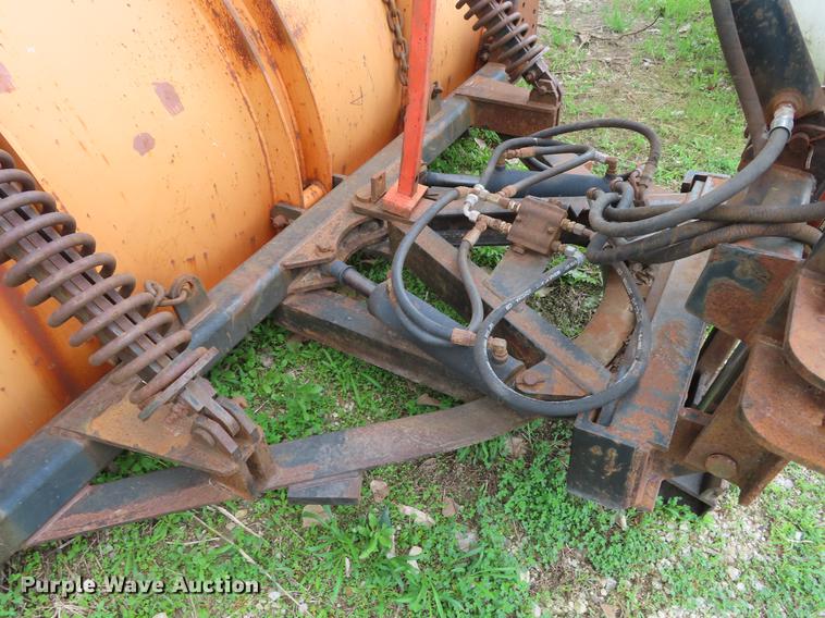 image for item DE3416 Henderson 10X42 snow plow