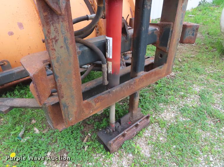 image for item DE3416 Henderson 10X42 snow plow