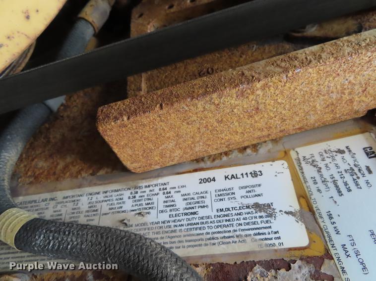 image for item DE3417 2004 GMC C8500 dump truck