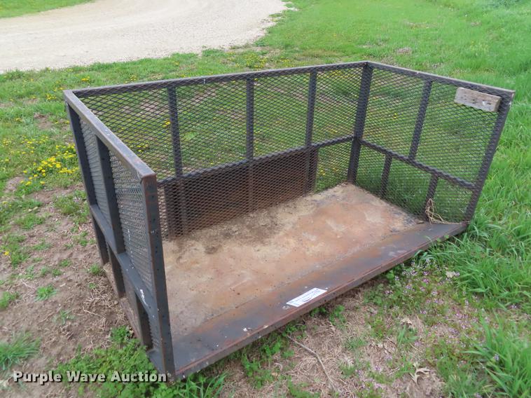 Skid steer trash basket in Frankfort, KS Item DE3456 sold Purple Wave
