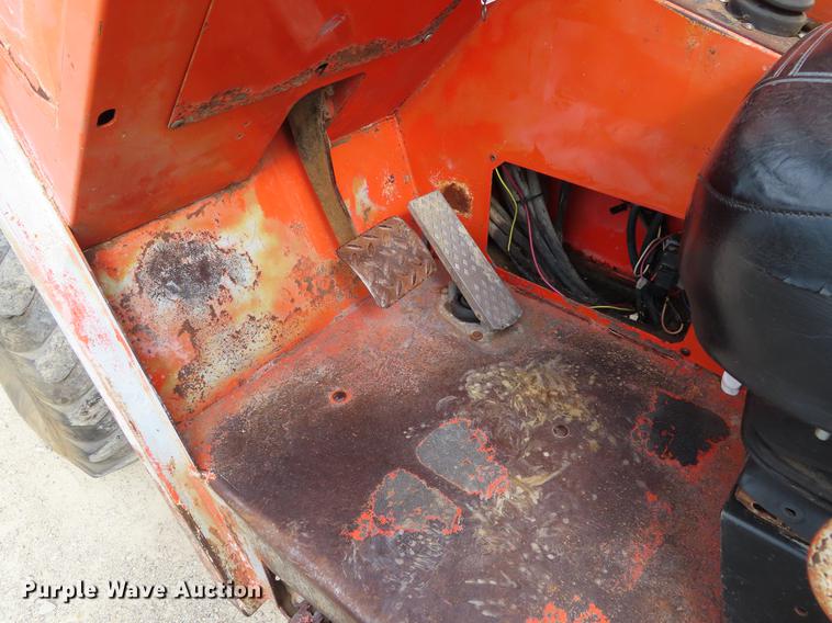 image for item DE3462 2000 Sky Trak 8042 telehandler