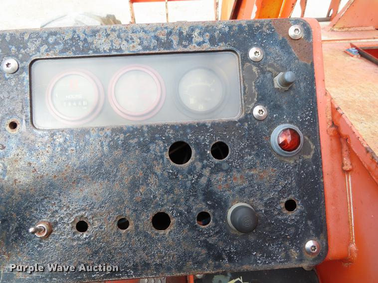 image for item DE3462 2000 Sky Trak 8042 telehandler