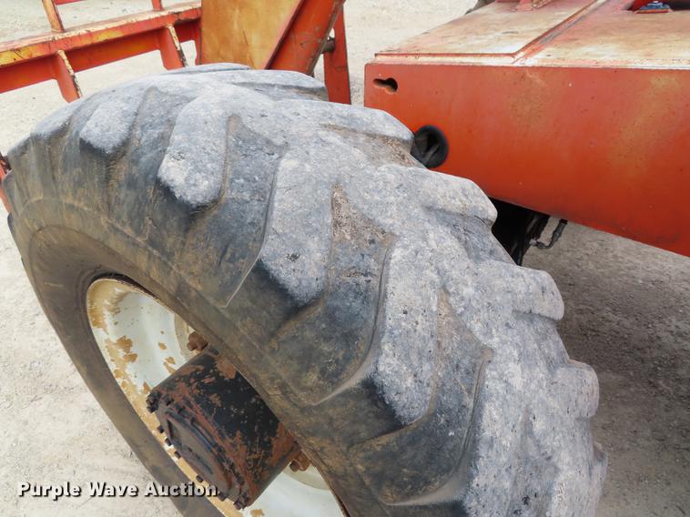 image for item DE3462 2000 Sky Trak 8042 telehandler