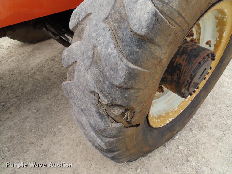 image for item DE3462 2000 Sky Trak 8042 telehandler