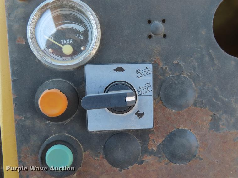 image for item DE3481 1986 Bomag GW213PDB single drum vibratory roller