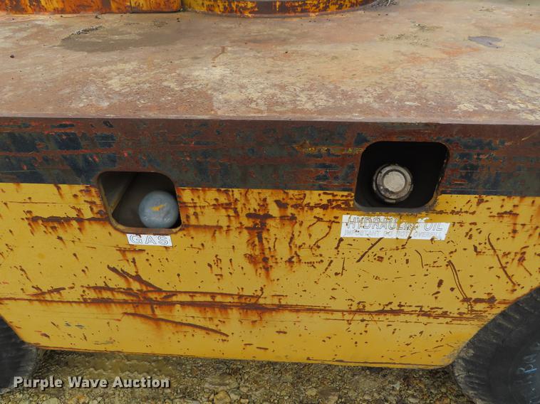 image for item DE3489 Drott 85 crane