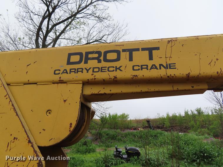image for item DE3489 Drott 85 crane