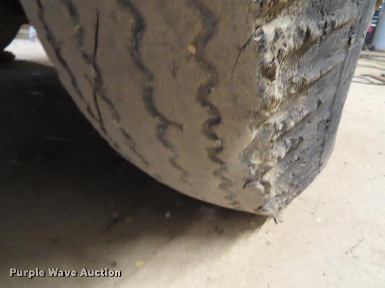 image for item DE3489 Drott 85 crane