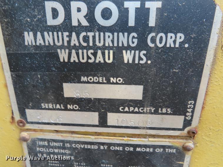 image for item DE3489 Drott 85 crane