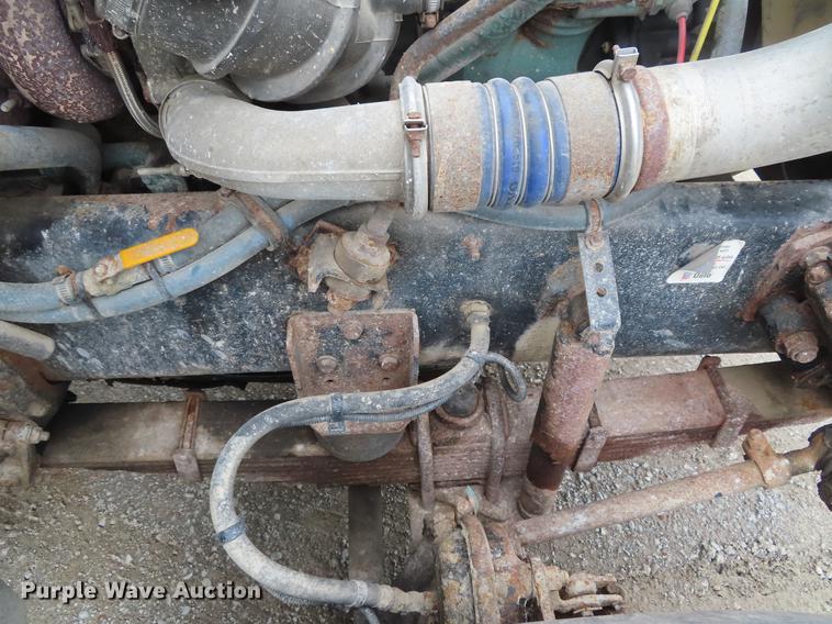 image for item DE3501 2000 Volvo Autocar ACL64F dump truck