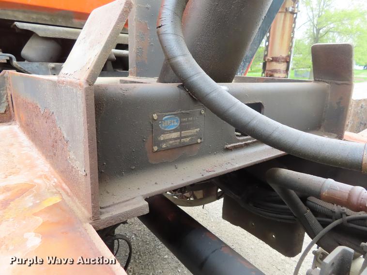 image for item DE3501 2000 Volvo Autocar ACL64F dump truck