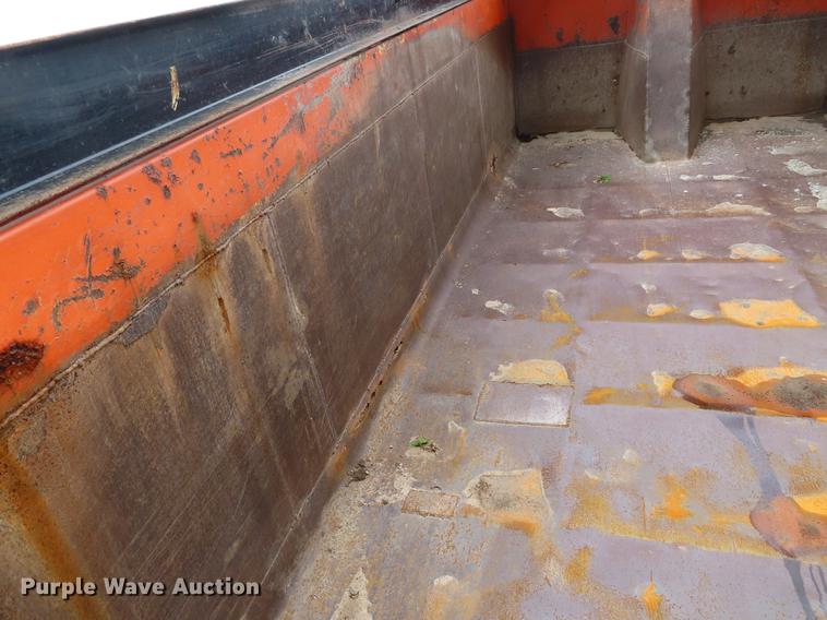 image for item DE3501 2000 Volvo Autocar ACL64F dump truck