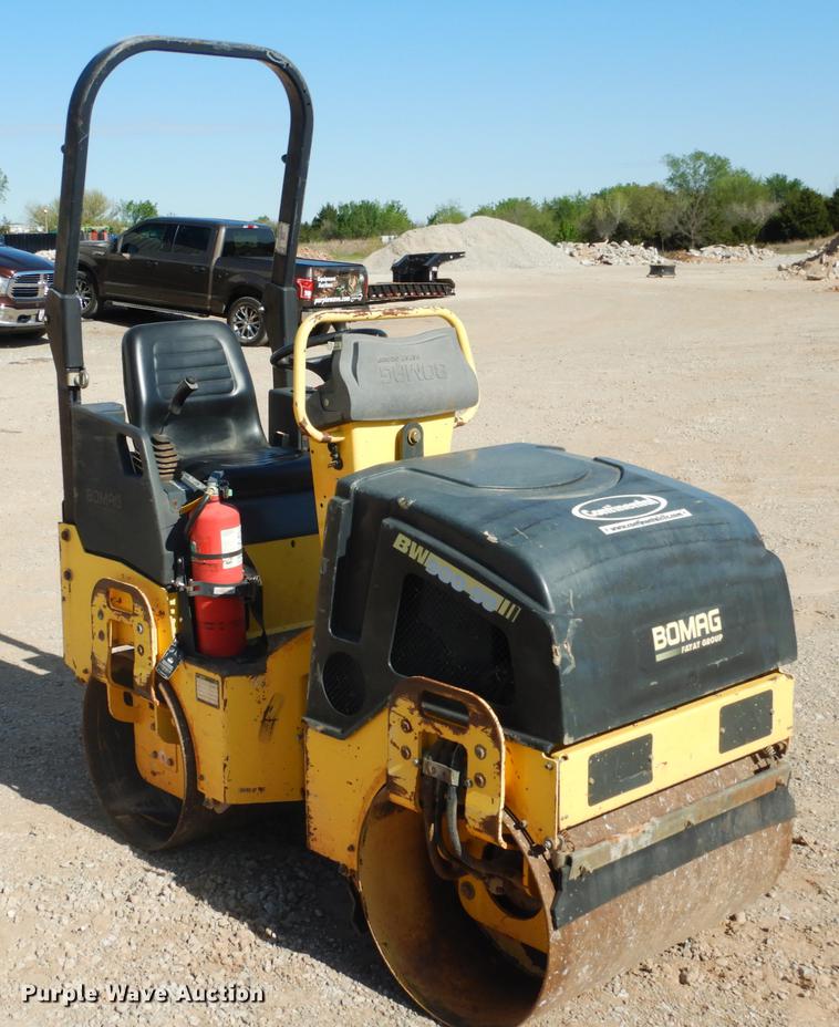 image for item DE3874 2011 Bomag BW900-50 double drum vibratory roller