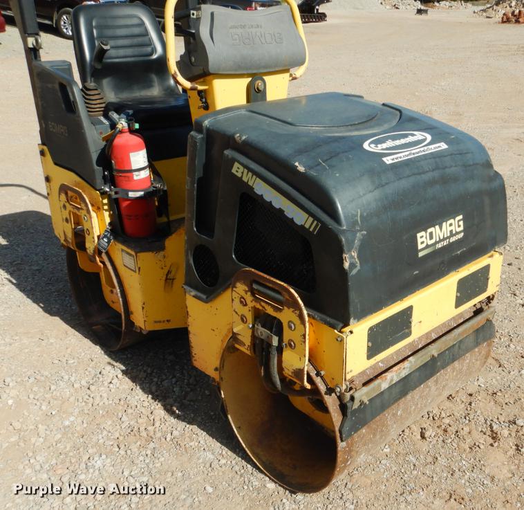 image for item DE3874 2011 Bomag BW900-50 double drum vibratory roller